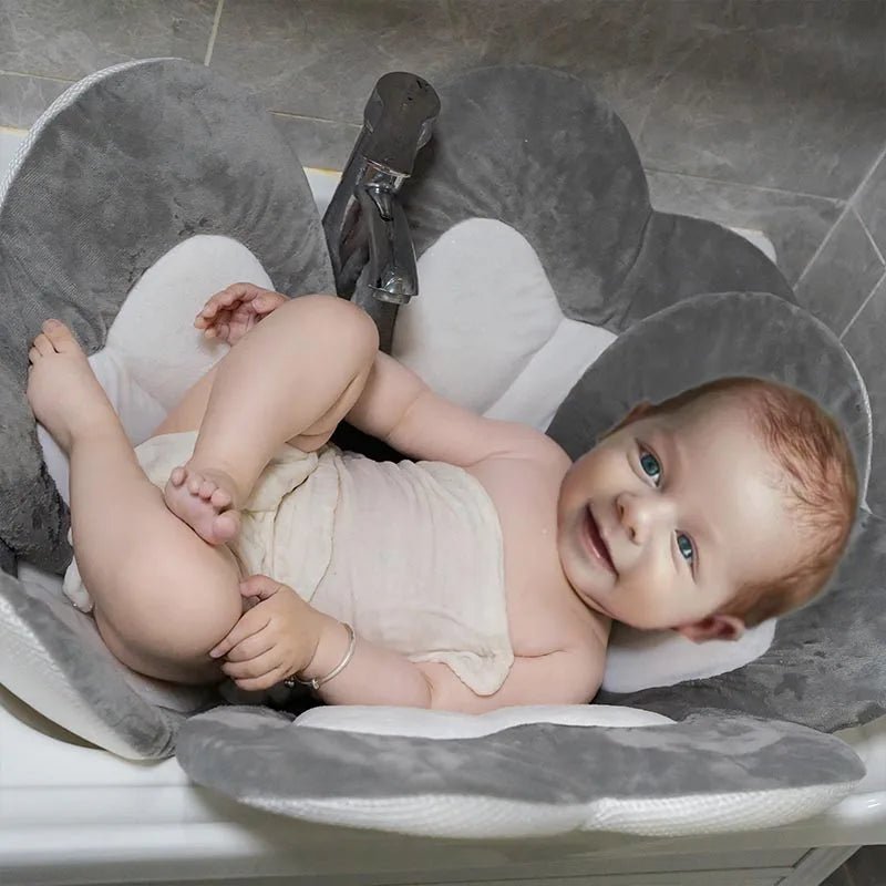 2025 New Sunflower Newborn Bath Mat, Baby Climbing Mat, Crystal Cotton Baby Anti slip and Anti bath Cooling Mat, Artifact