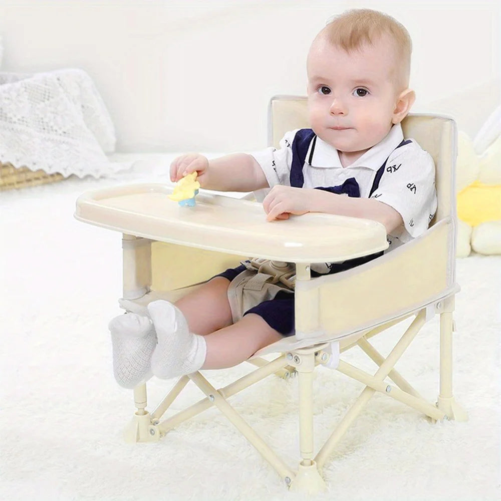 Stylish and Durable High Chair with Adjustable Footrest and Detachable Cushion for Comfortable Feeding, perfect for growing Babi.